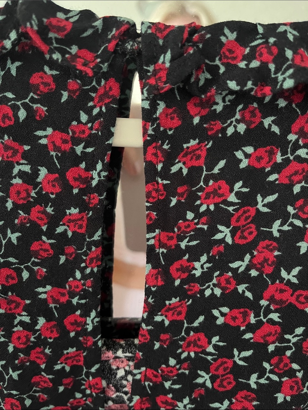 Reformation Ruffled Rose Crop Top - Picture 9 of 13